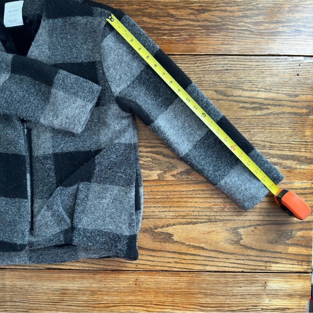 Plaid Black and Gray Women's Jacket - Picture 8 of 8